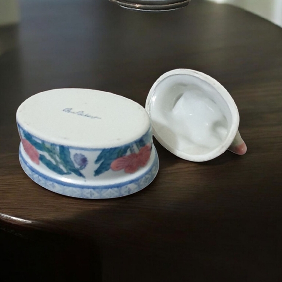 Floral Ceramic Bird Container - Picture 4 of 4